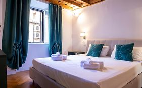 Costaguti Holiday Apartment
